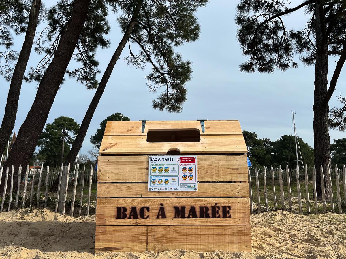 Bac à marée sur une plage du Bassin d’Arcachon : collecte citoyenne des plastiques et cordages rejetés par la mer